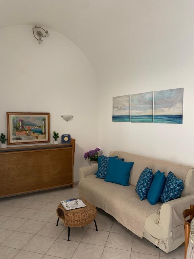 Casa Ilaria - Appartamento In Piazzetta Capri Extérieur photo